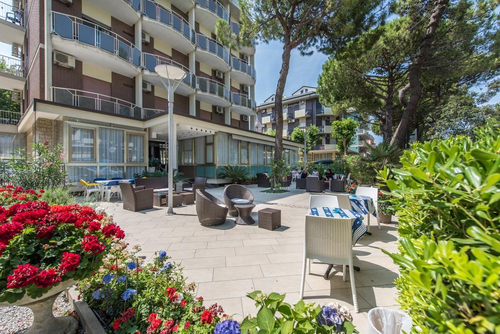Hotel Palladio B&B Cervia Exterior foto